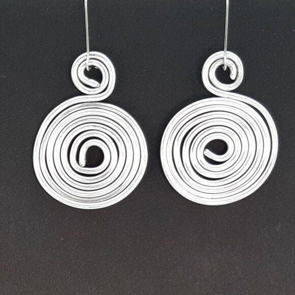 Bold Spiral Dangle Earrings Handcrafted in Canada - Picture 6 of 8